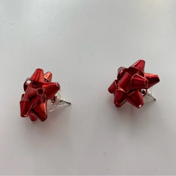 Red Christmas Bow Earrings pierced post holiday festive - Picture 5 of 6